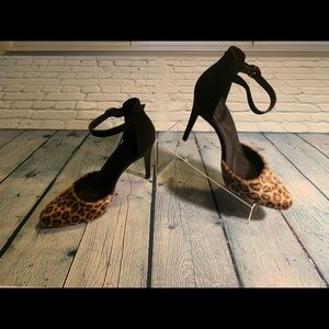 Leopard heel